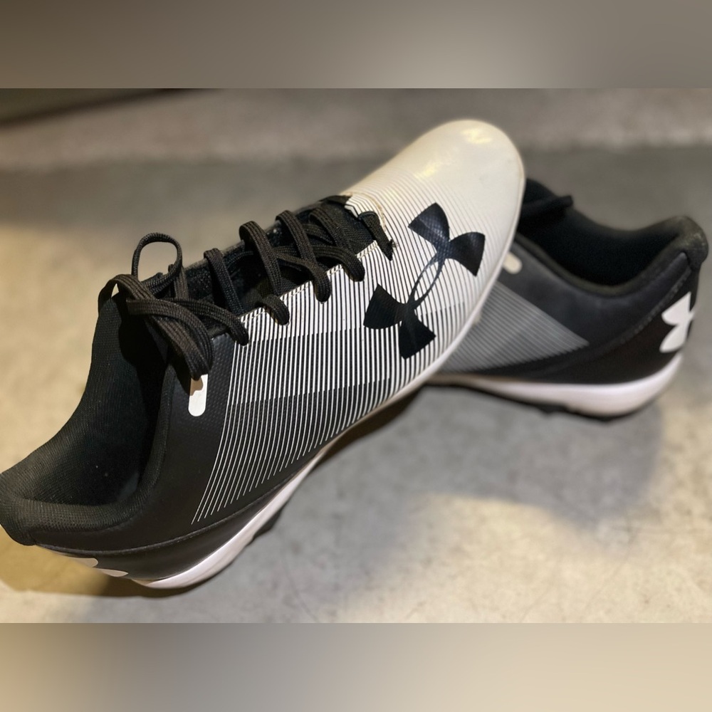 Under Armour Mens Size 10.5 M UA Leadoff Low RM Baseball Cleats Shoes